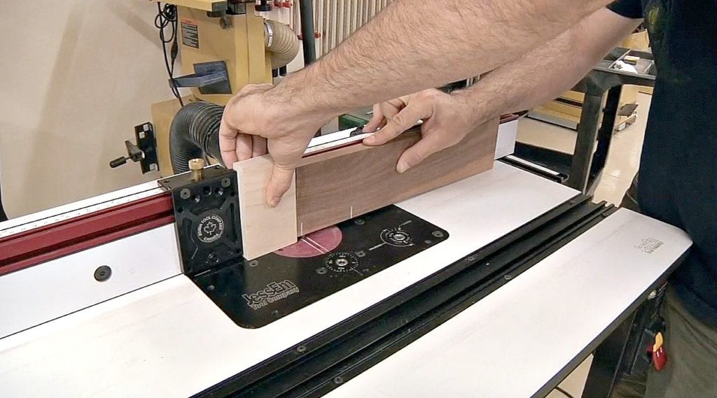 cutting mortise with a fixed router